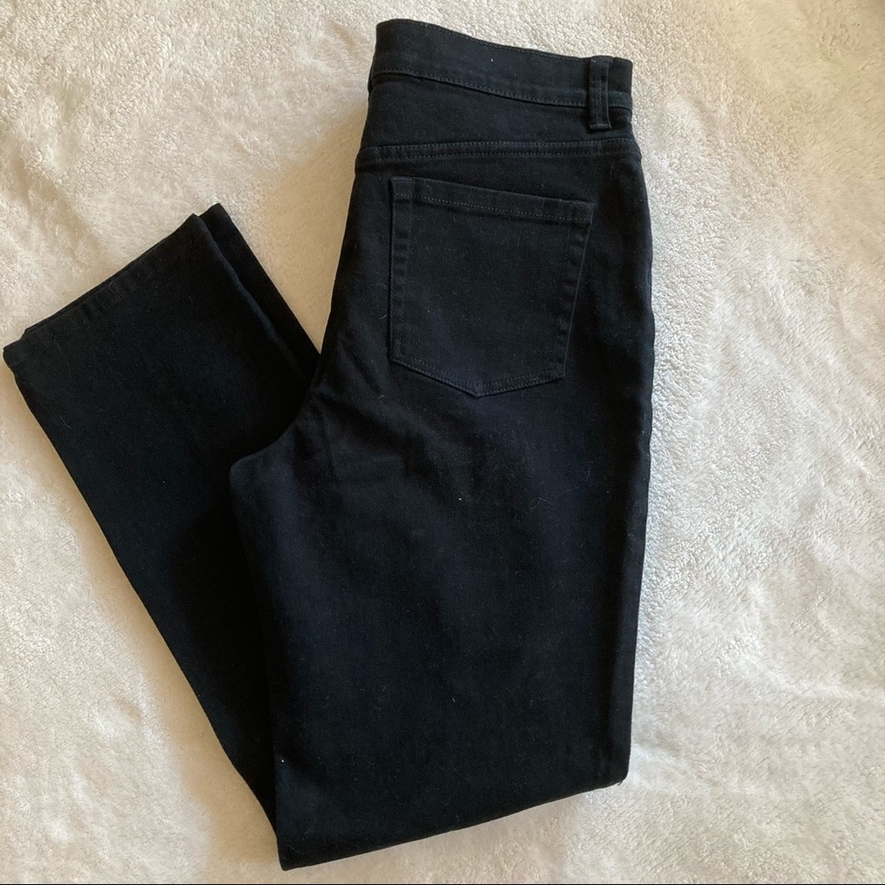 Gloria Vanderbilt, 10, black jeans